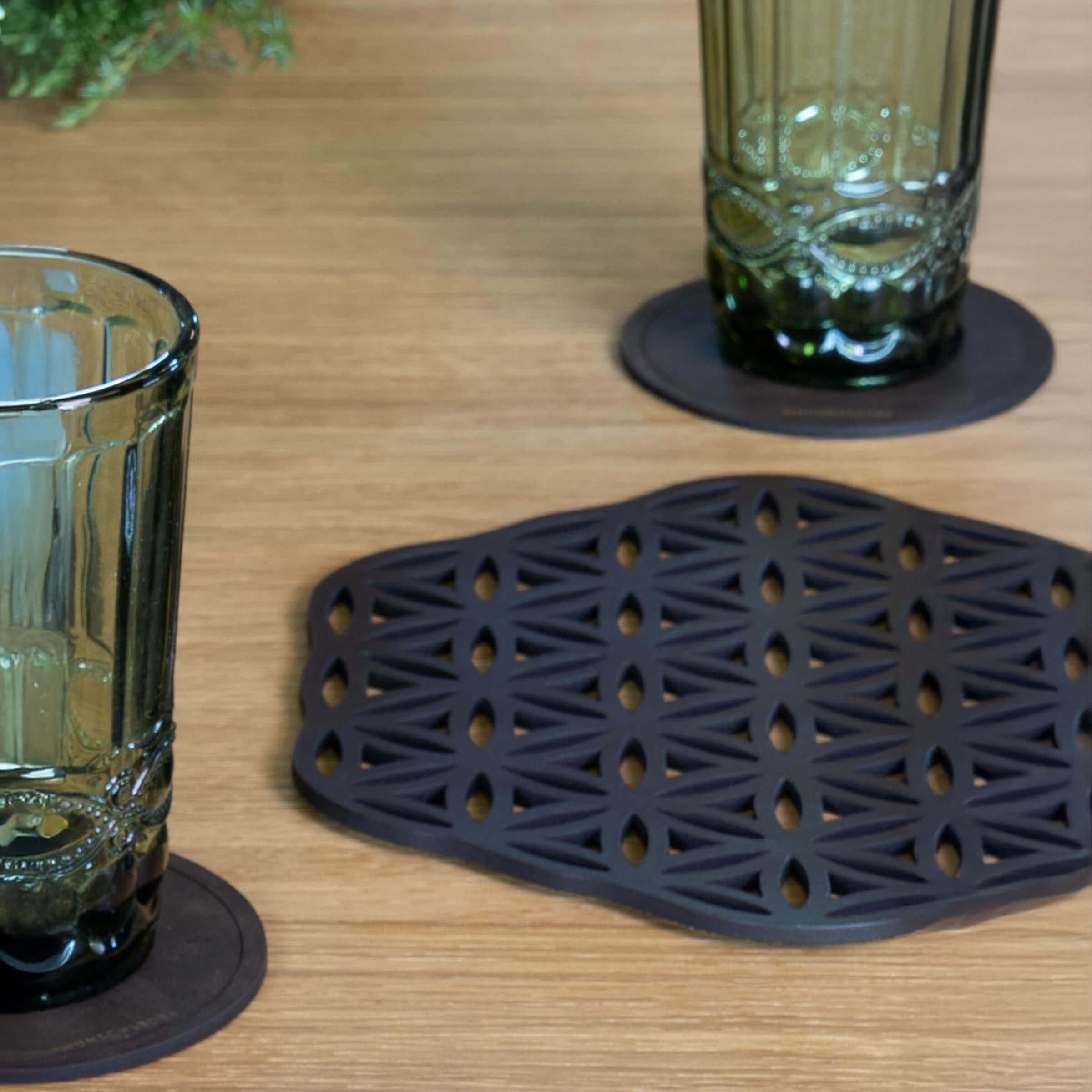 schwarz